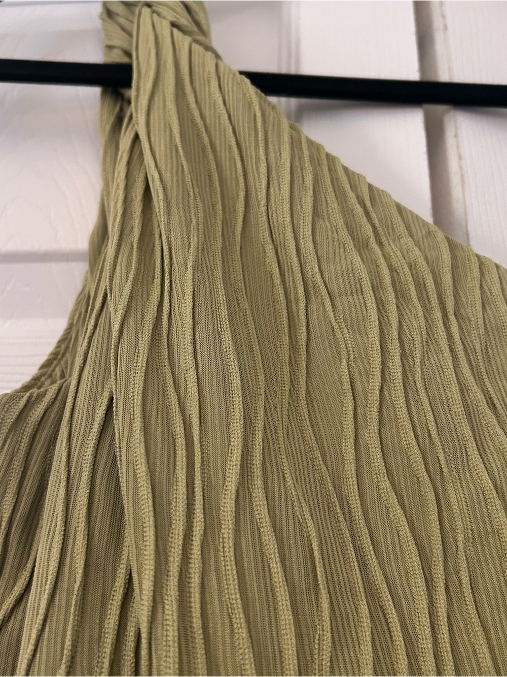 Lulu’s Aristea Light Green Textured One-Shoulder Midi Dress - Picture 4 of 8